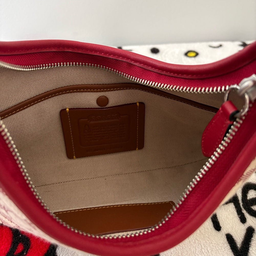Coach Hamptons Hobo Bag In Red Signature Jacquard - Picture 5 of 6
